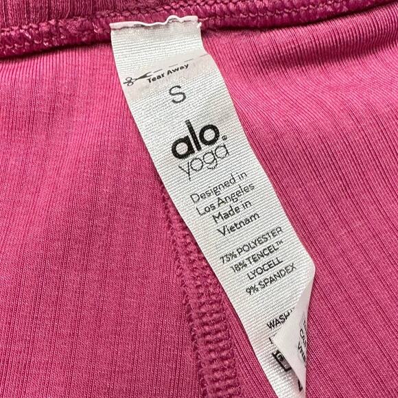 ALO YOGA Womens Small Pink Raspberry Sorbet Ribbed Blissful Cropped Leggings - Picture 6 of 6